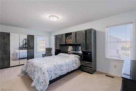 5163 Bayside Lake Boulevard Stow OH 44224