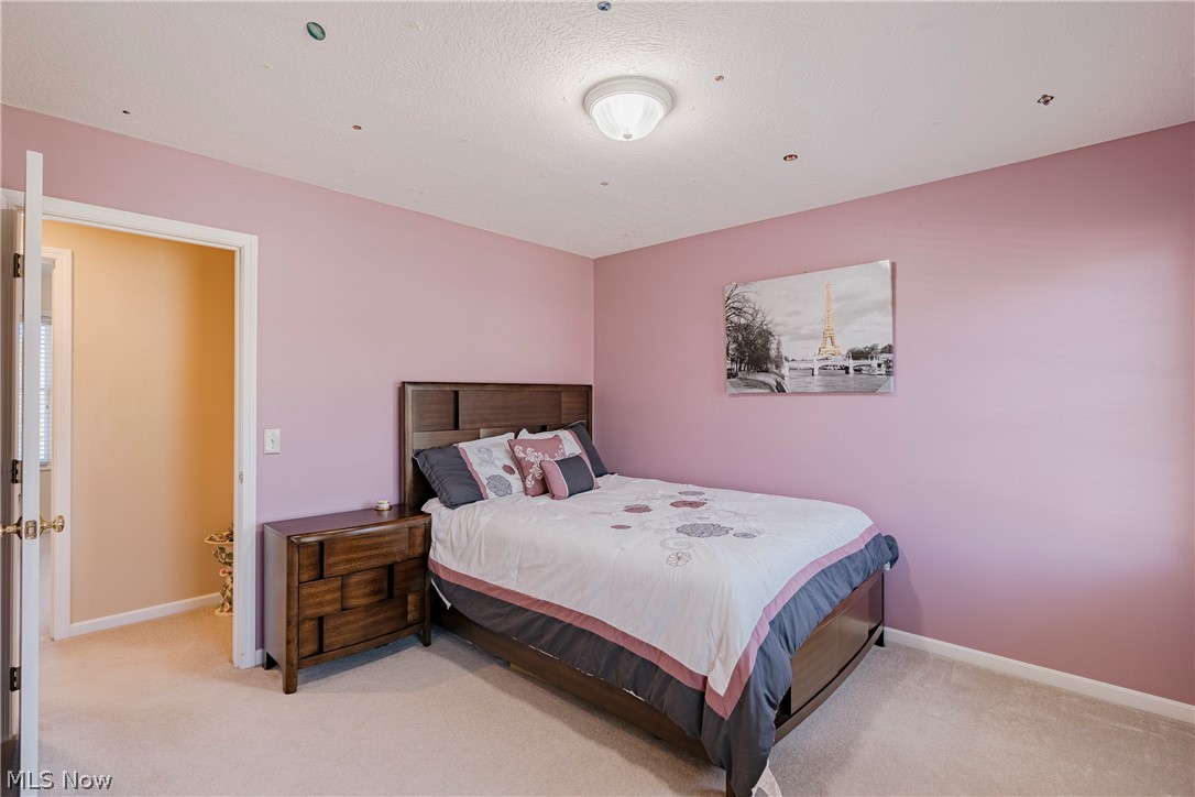 5163 Bayside Lake Boulevard Stow OH 44224