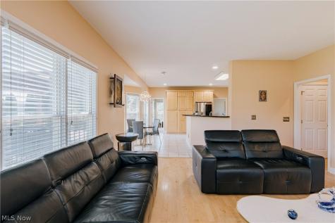 5163 Bayside Lake Boulevard Stow OH 44224