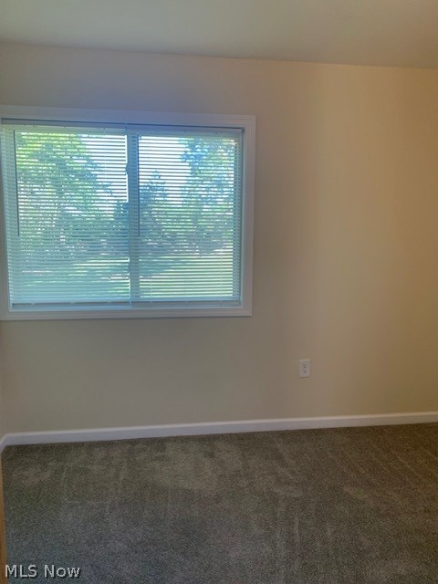 674 Bell Avenue Elyria OH 44035