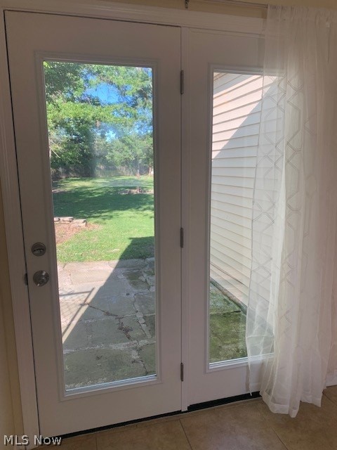 674 Bell Avenue Elyria OH 44035