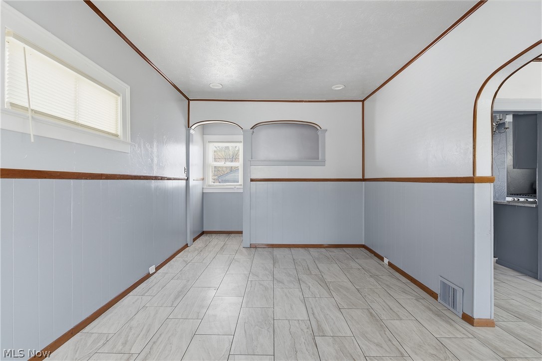 3437 W 95th Street Cleveland OH 44102