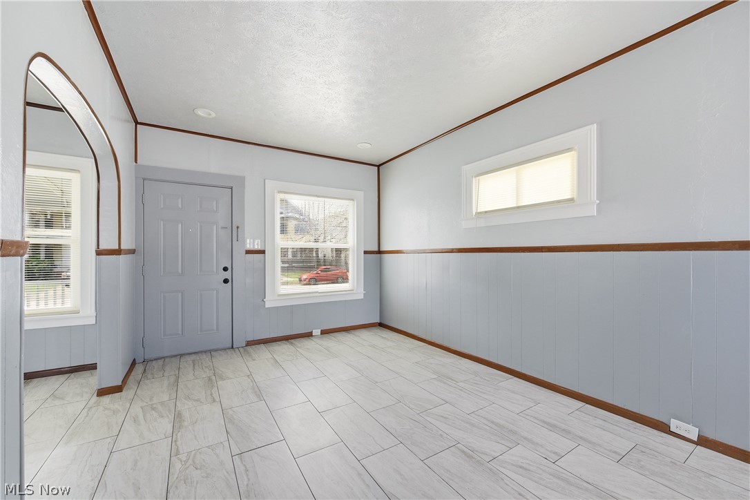 3437 W 95th Street Cleveland OH 44102