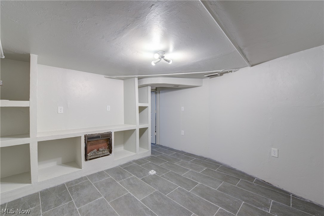 3437 W 95th Street Cleveland OH 44102