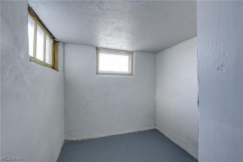 3437 W 95th Street Cleveland OH 44102