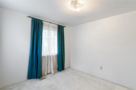 608 Applegrove Street NW North Canton OH 44720