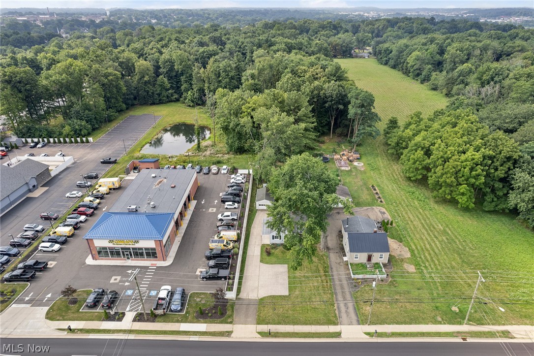608 Applegrove Street NW North Canton OH 44720