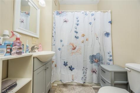 207 Kenwood Street Marietta OH 45750