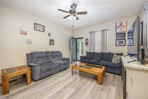 207 Kenwood Street Marietta OH 45750
