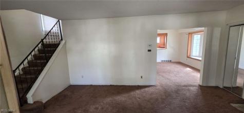 1811 S Green Road South Euclid OH 44121