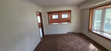 1811 S Green Road South Euclid OH 44121