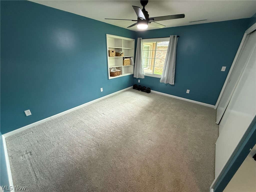 837 Oak Street NW New Philadelphia OH 44663
