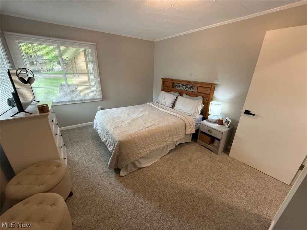 837 Oak Street NW New Philadelphia OH 44663
