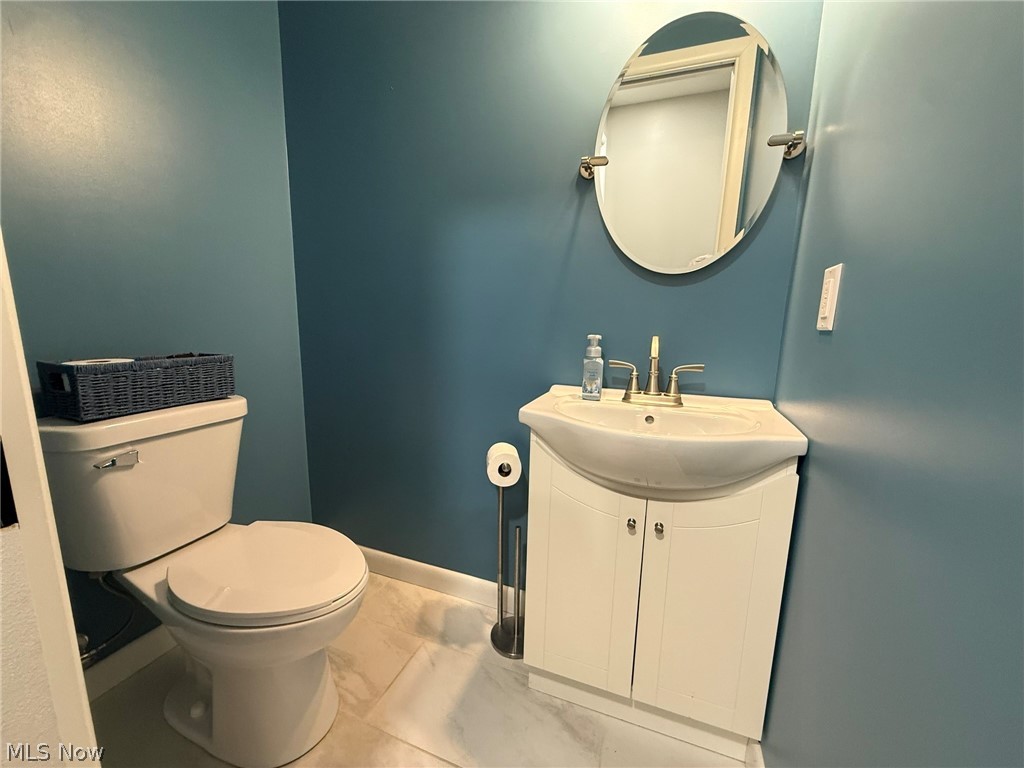 837 Oak Street NW New Philadelphia OH 44663