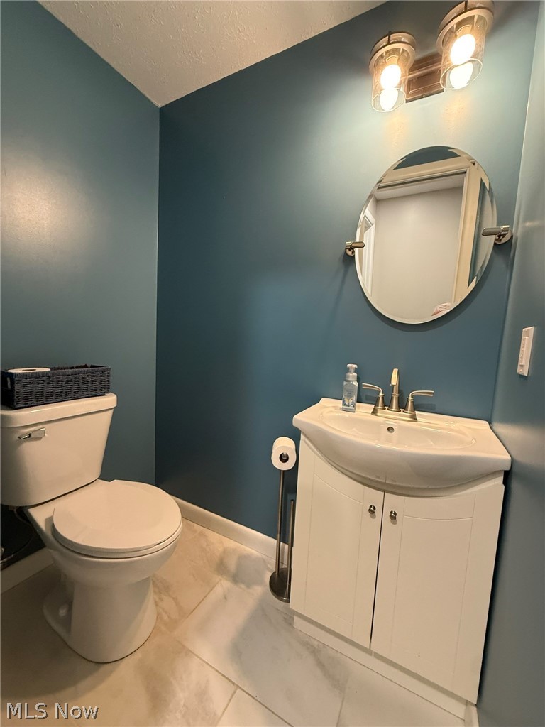 837 Oak Street NW New Philadelphia OH 44663