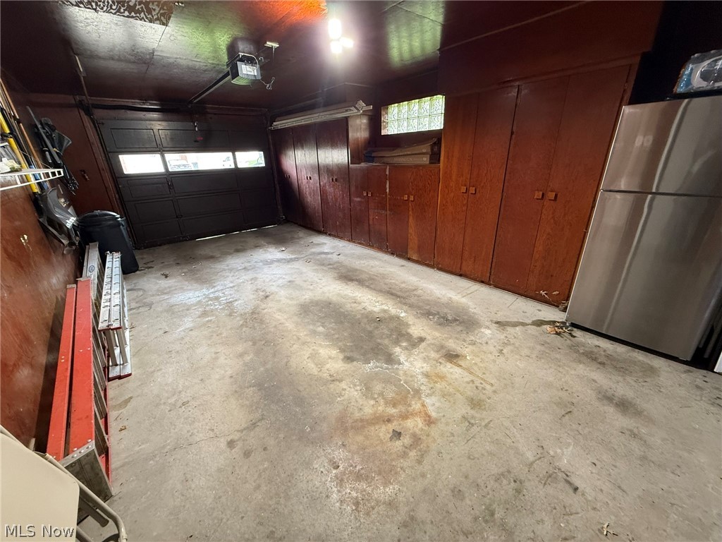 837 Oak Street NW New Philadelphia OH 44663