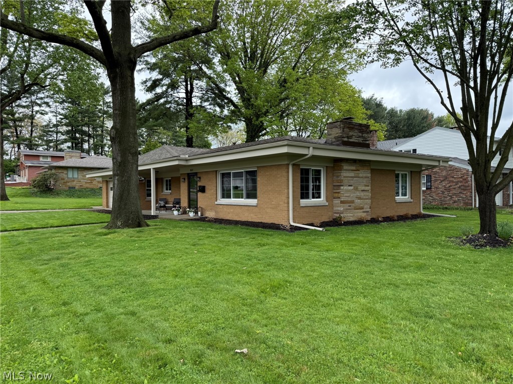 837 Oak Street NW New Philadelphia OH 44663