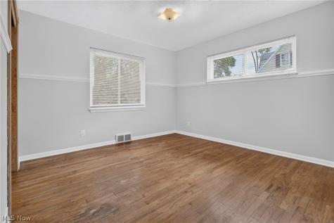 4740 Silverdale Road North Olmsted OH 44070