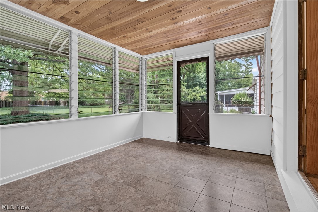 4740 Silverdale Road North Olmsted OH 44070