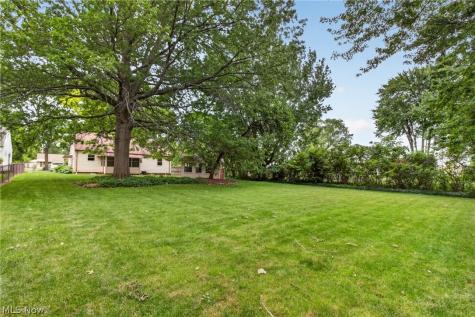 4740 Silverdale Road North Olmsted OH 44070