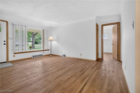 4740 Silverdale Road North Olmsted OH 44070