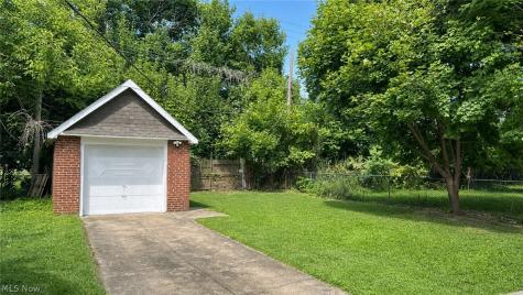 1268 E 169th Street Cleveland OH 44110