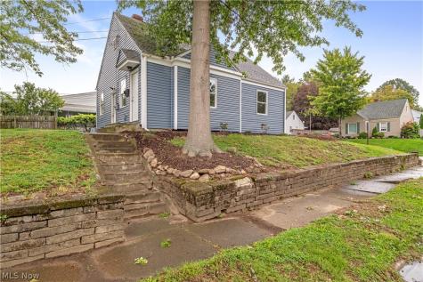 137 E Rosewood Avenue Akron OH 44301