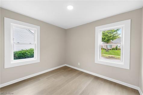 137 E Rosewood Avenue Akron OH 44301