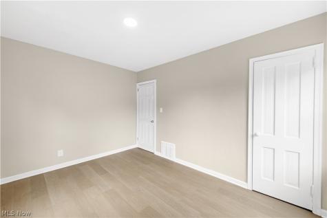 137 E Rosewood Avenue Akron OH 44301