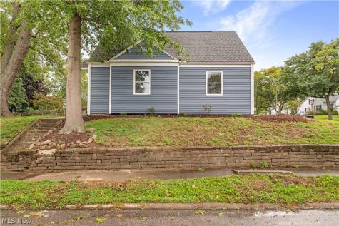 137 E Rosewood Avenue Akron OH 44301