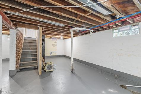 137 E Rosewood Avenue Akron OH 44301