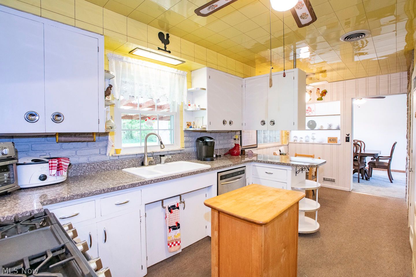 30 Meadowbrook Drive Grafton OH 44044