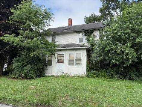 7985 Leaver Avenue NW Canal Fulton OH 44614