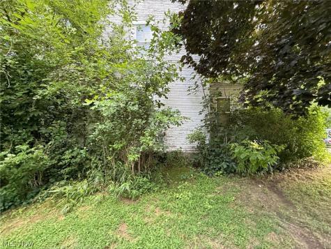 7985 Leaver Avenue NW Canal Fulton OH 44614