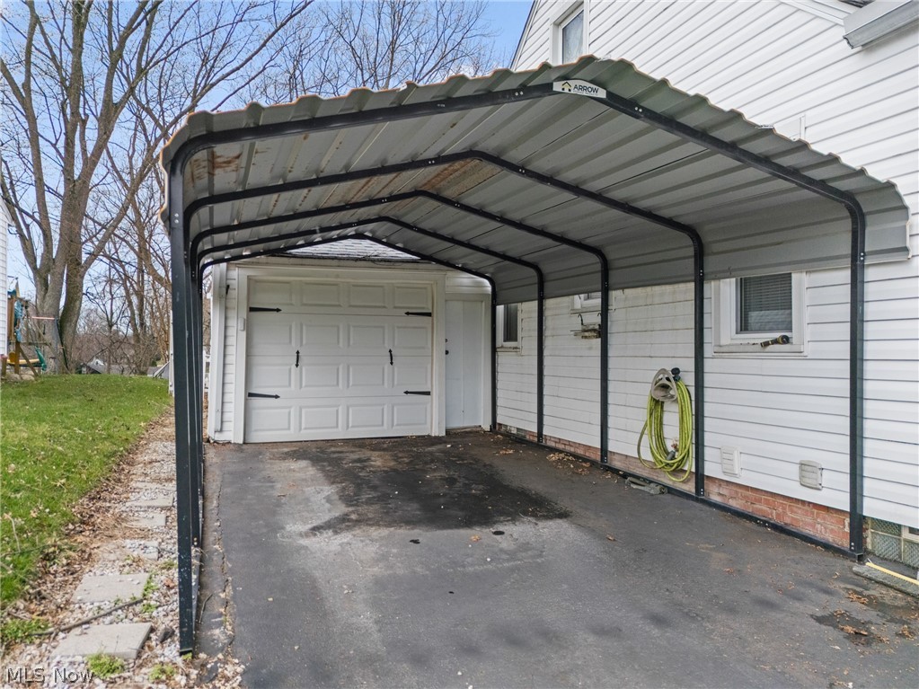 1515 Manor Avenue NW Canton OH 44708