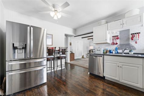 1515 Manor Avenue NW Canton OH 44708