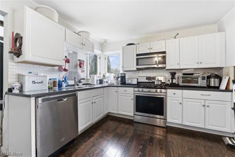 1515 Manor Avenue NW Canton OH 44708