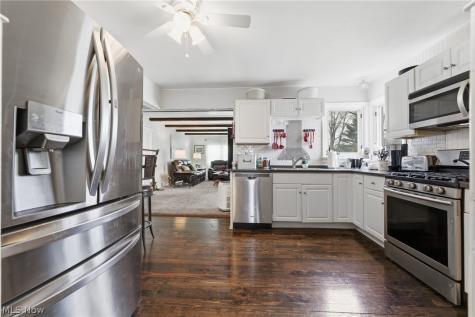 1515 Manor Avenue NW Canton OH 44708