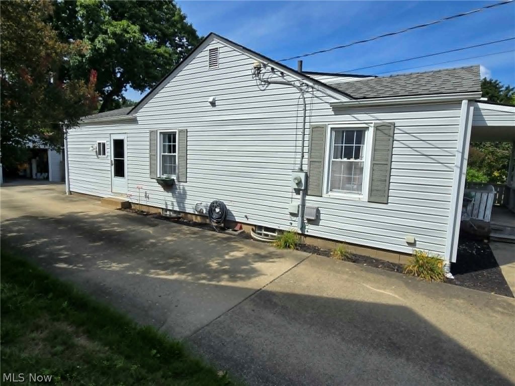 1390 Patchen Avenue SE Warren OH 44484