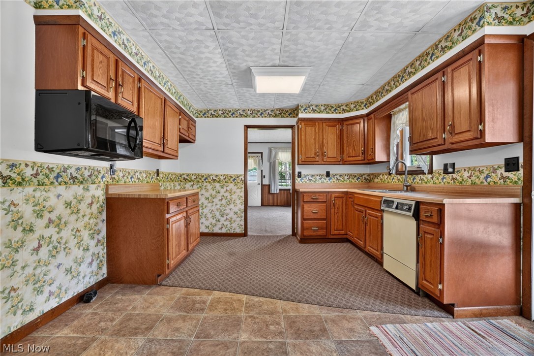 5654 Chestnut Street Andover OH 44003