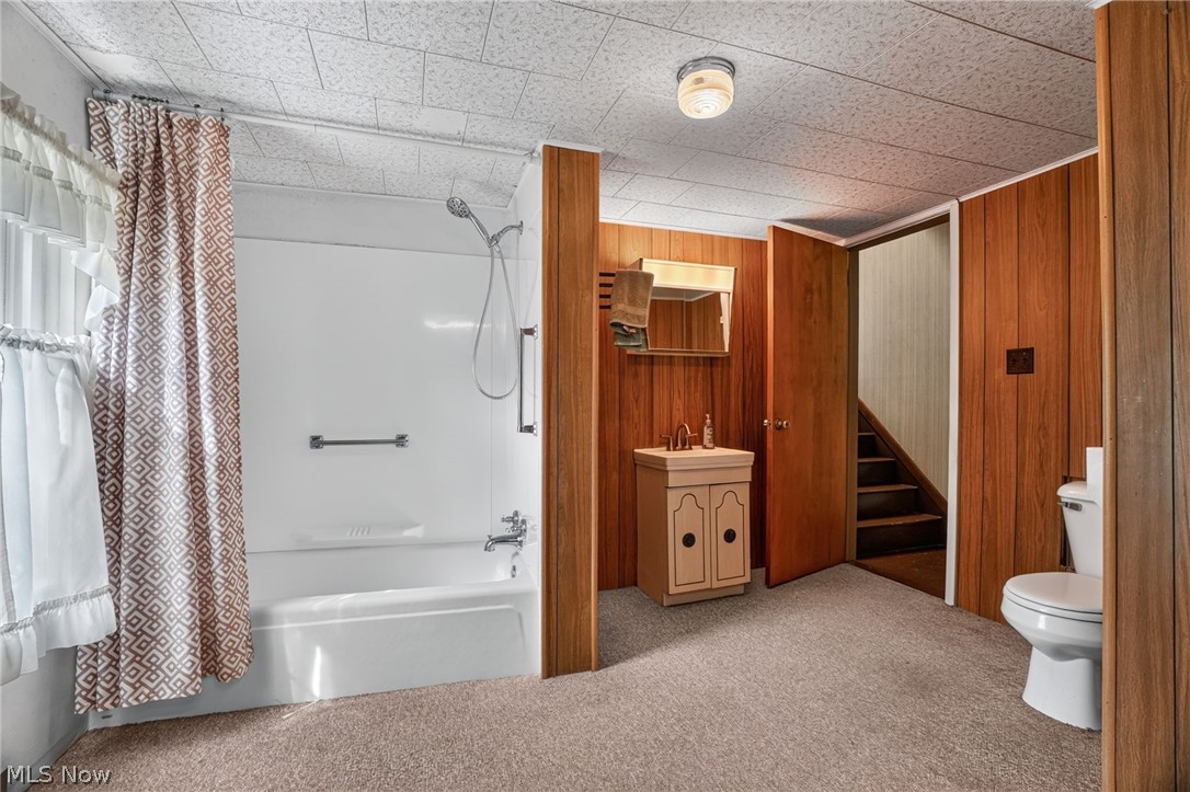 5654 Chestnut Street Andover OH 44003