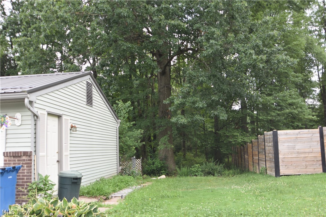 3528 Draper Avenue SE Warren OH 44484