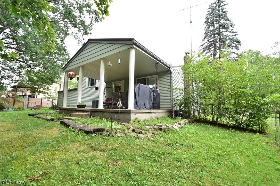 3528 Draper Avenue SE Warren OH 44484