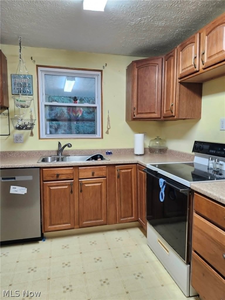 3528 Draper Avenue SE Warren OH 44484