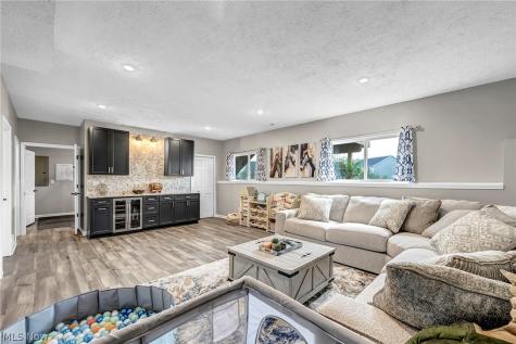 342 Foxglove Drive Wadsworth OH 44281