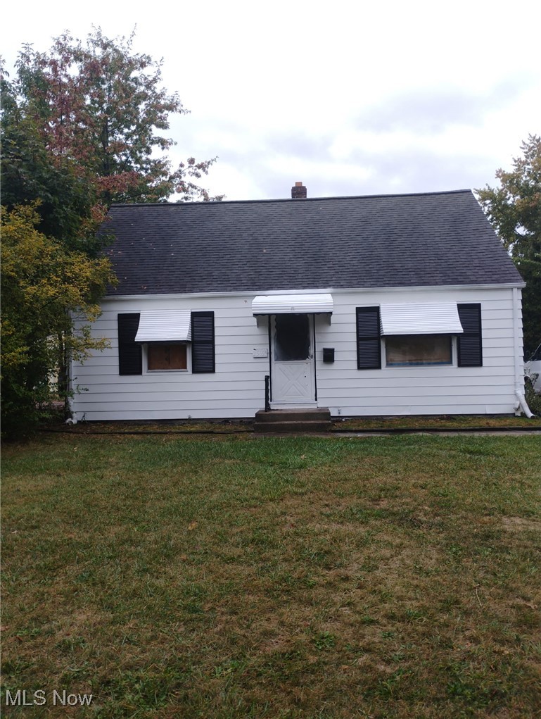 25650 Richards Avenue Euclid OH 44132