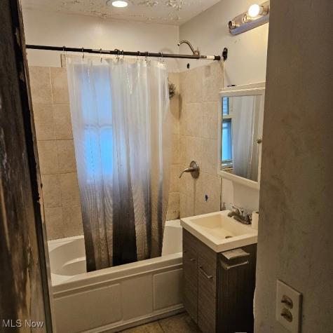 25650 Richards Avenue Euclid OH 44132