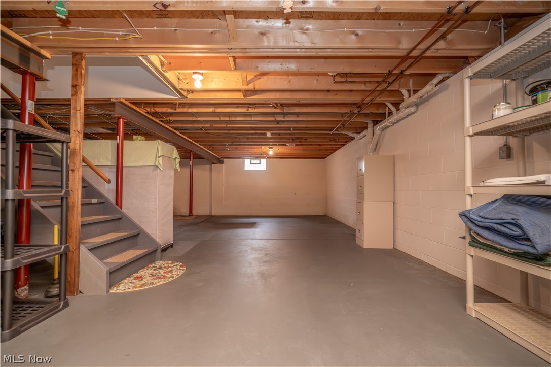 11 Spring Creek Drive Cortland OH 44410