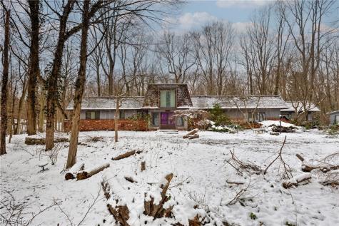 50 Redfern Drive Youngstown OH 44505