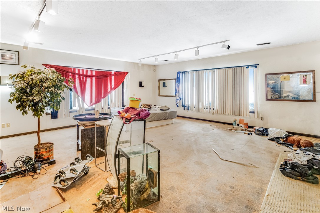 50 Redfern Drive Youngstown OH 44505